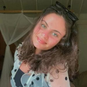 Why This Woman Quit Washing Her Face—and The Shocking Skin Transformation Everyone’s Talking About