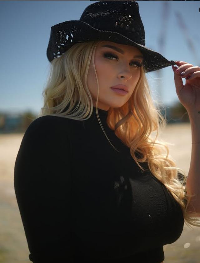 Chloe Michelle radiates effortless elegance, embodying the vibrant spirit of Melbourne’s creative pulse.