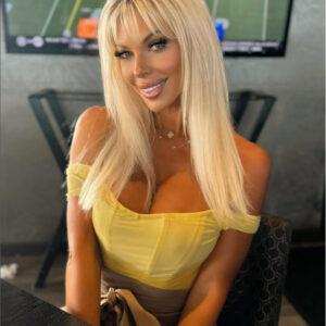 Pressly Ann’s Journey: From Independent Model to Modern Icon of Authenticity